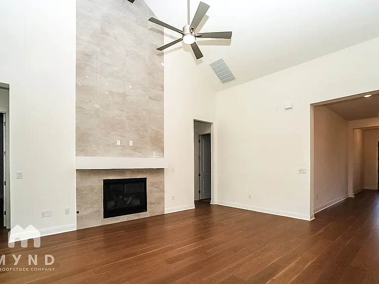 17705 Chamoix Dr — Photo 4