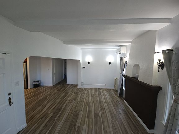 4th image of 636-638 W 107th St