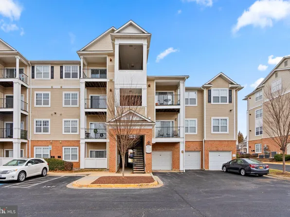 19627 Galway Bay Cir APT 301, Germantown, MD 20874