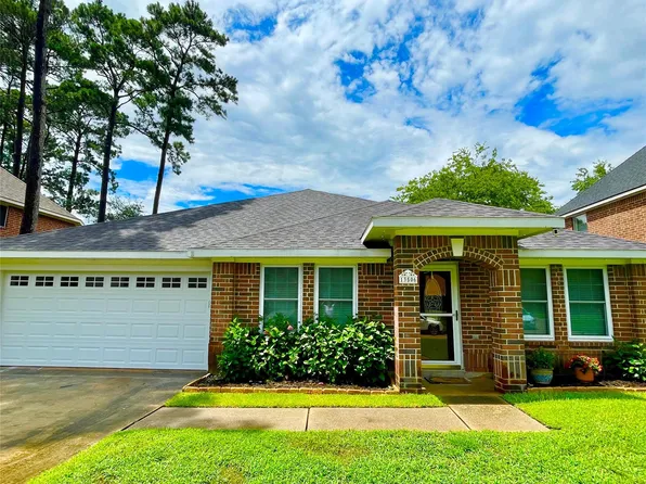 13506 Spring Ct, Tomball, TX 77375