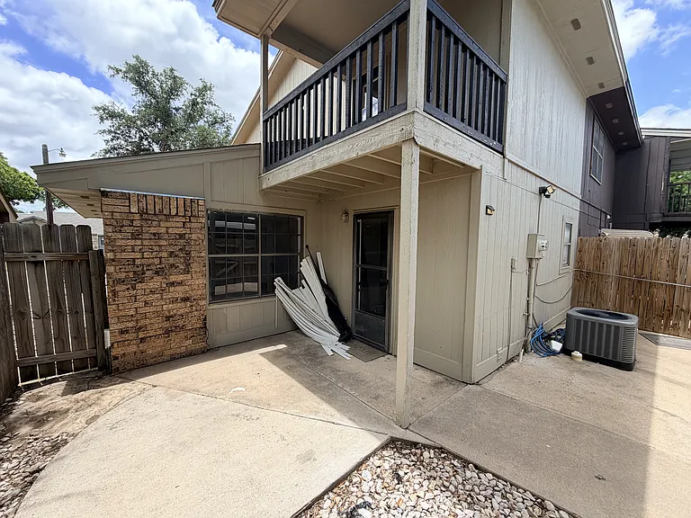 1722 Utah Ave #1 — Photo 2