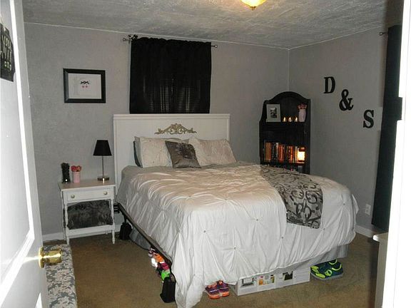 901-bedroom2