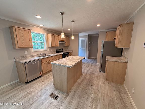 2nd image of 126 Tomlinson Lane