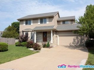 15949 Rosewood Ct, Clive, IA 50325