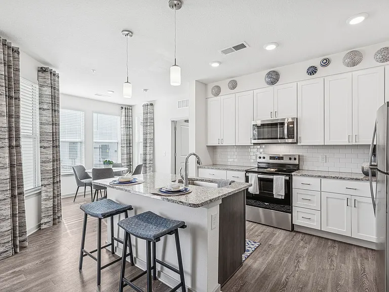 Alera at Hunters Glen — Photo 1