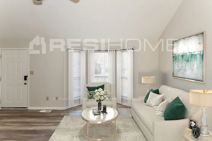 6901 Brittany Ln — Photo 5