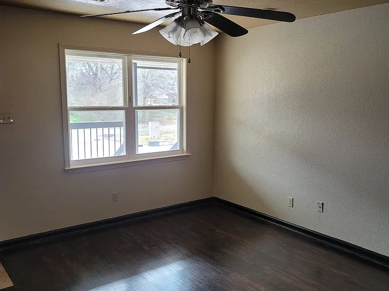 1101 Vaugine St #D — Photo 12