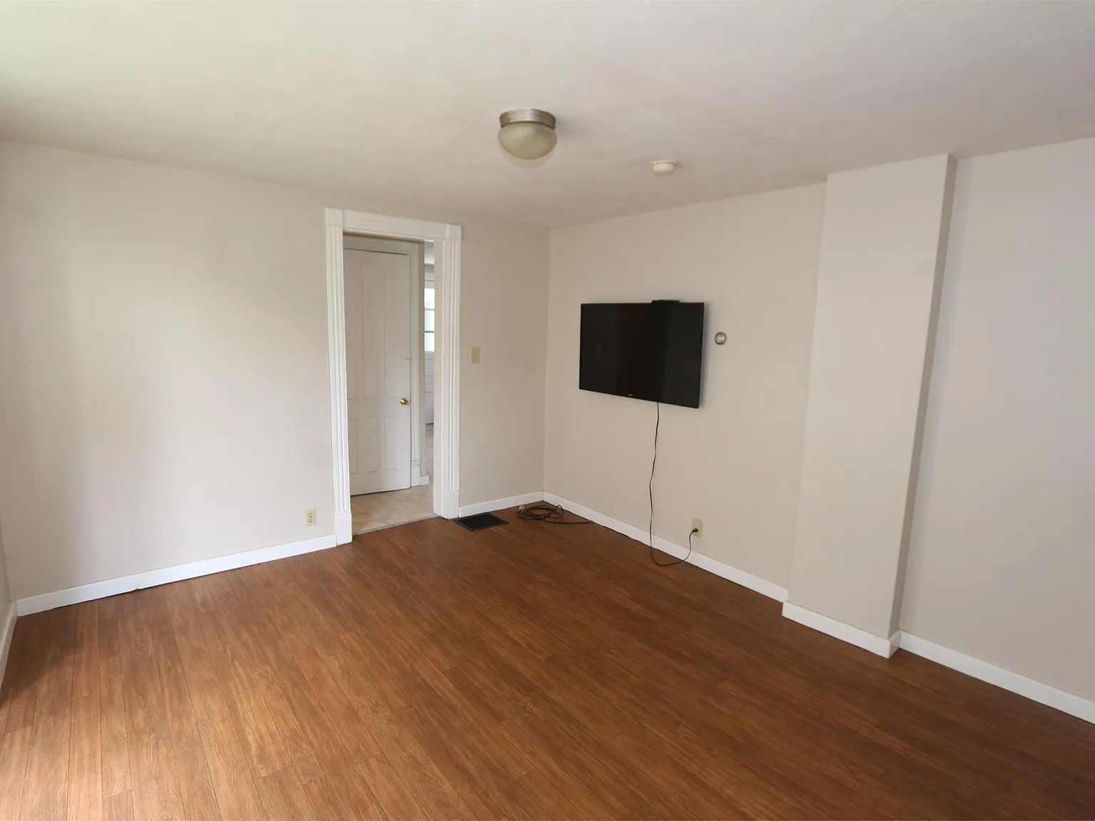 19 Franklin St — Photo 2