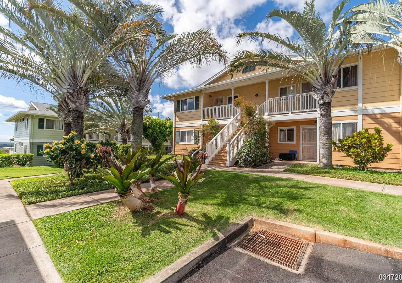 2 Bed 1 Bath at Viewpointe At Waikele — Photo 1