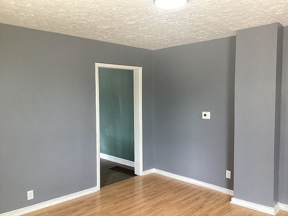 2nd image of 52 N 5th Ave #52