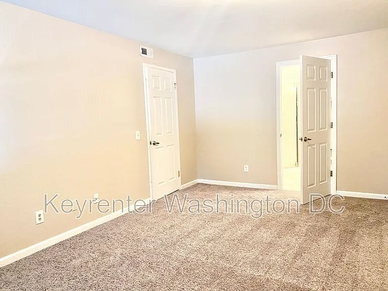 17405 Pipers Way — Photo 10