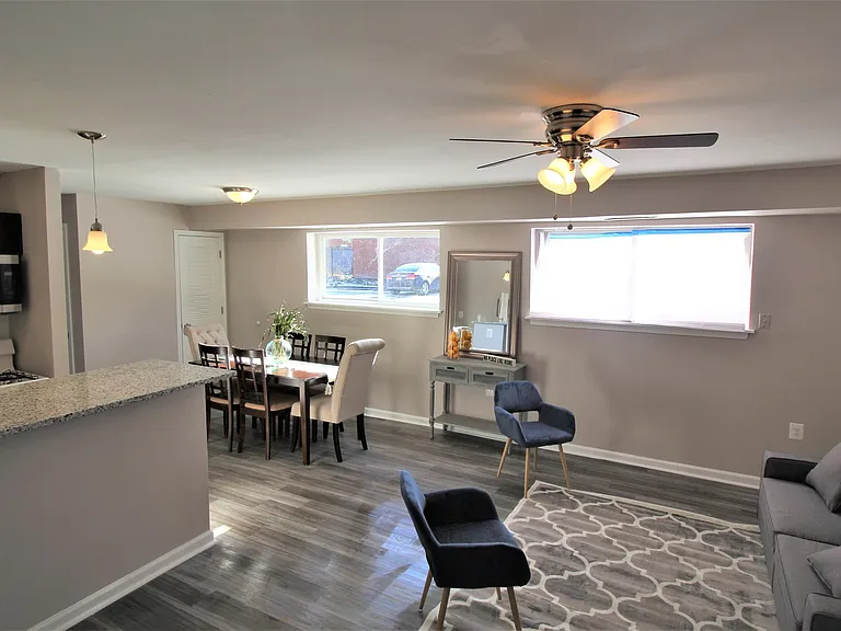 814 Nat Ct — Photo 2