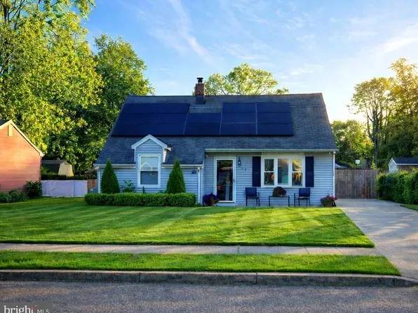 127 Dory Ct, Beverly, NJ 08010