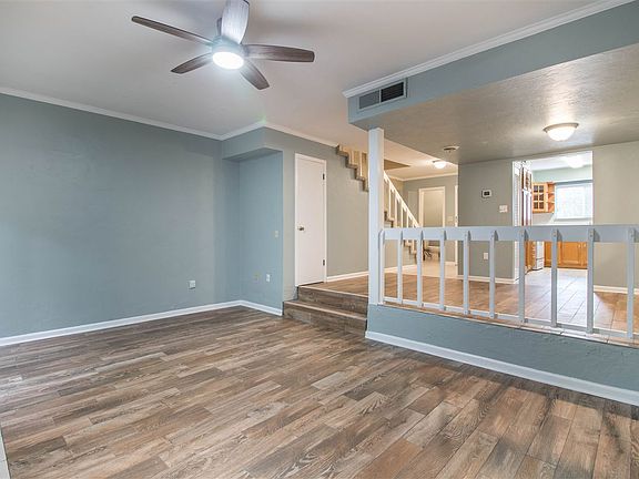 3rd image of 2949 Shamrock St S #26
