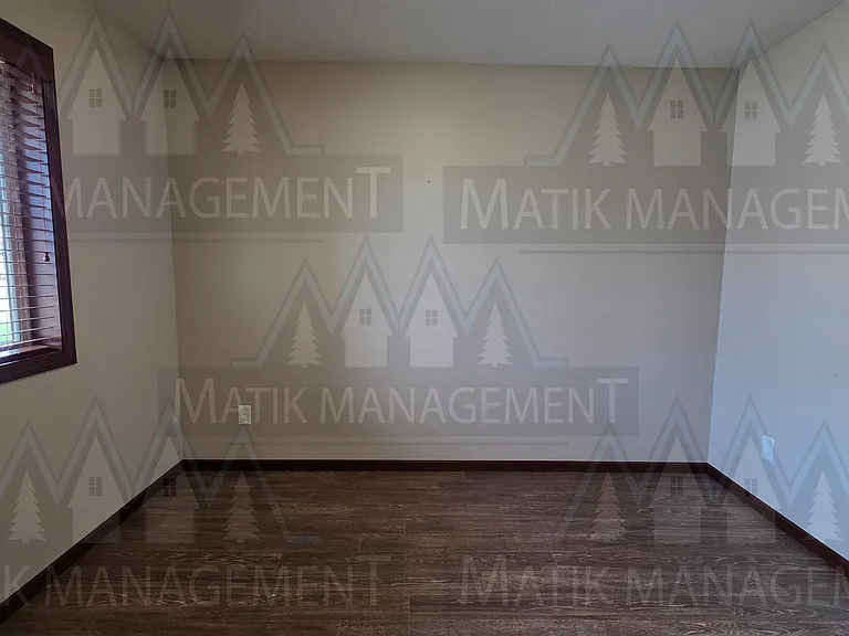2581 Hawk Ridge Ct SE — Photo 41