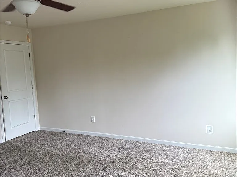 487 Union St — Photo 28