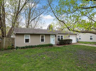 1403 Scottsdale Dr, Champaign, IL