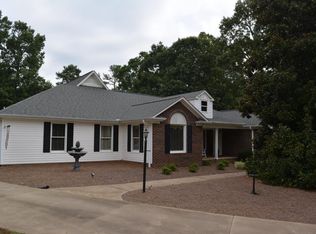 485 Cresthaven Dr, Boiling Springs, SC 29316