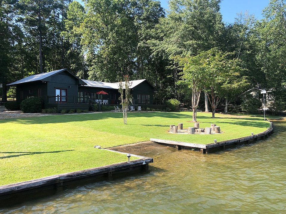 Flat yard