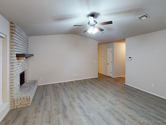 3rd image of 9215 S 92nd East Ave