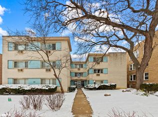 8140 Knox Ave APT 2N, Skokie, IL 60076