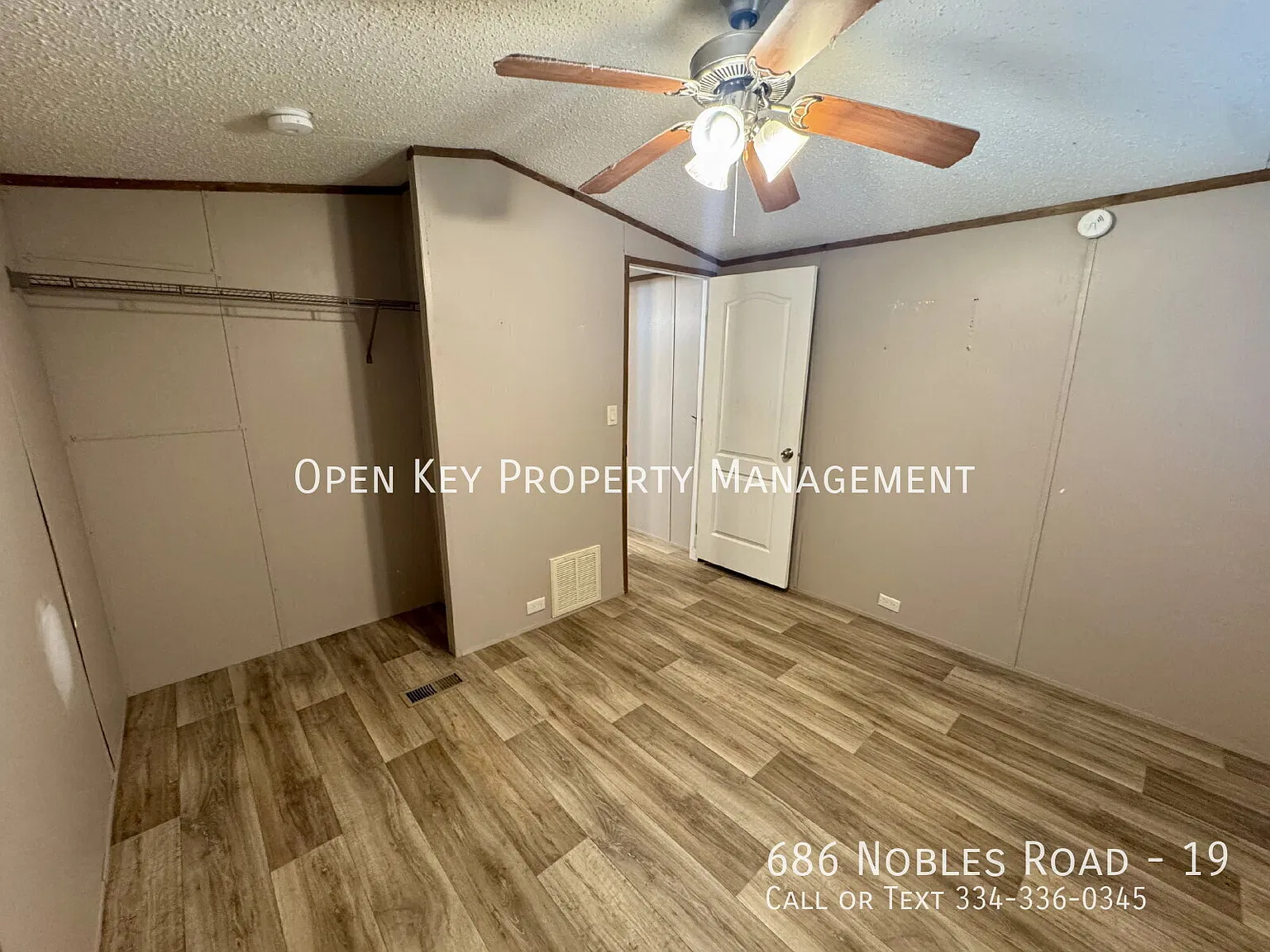 Recently renovated 1-bedroom, 1-bath tiny home in Cottonwood, AL. This cozy home offers updated f... — Photo 4