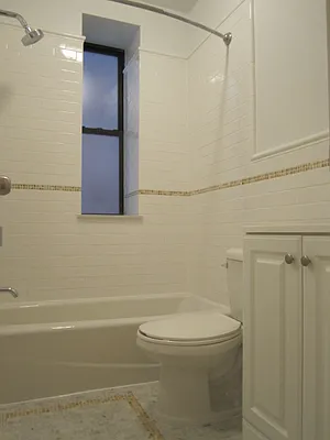 Rented by City Connections Realty | media 4