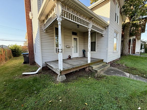 2nd image of 918 E Center St #A