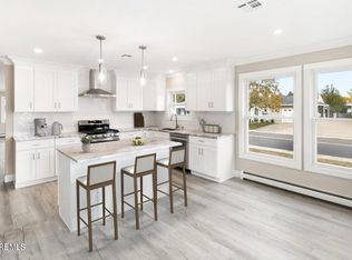 3 Bonaire Drive, Toms River, NJ 08757