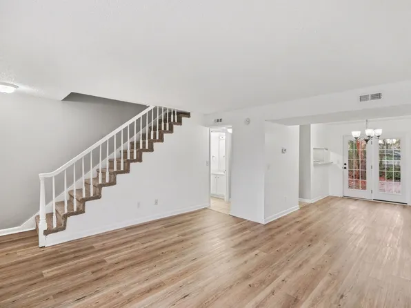 1814 Dr Martin Luther King Br #B, Murfreesboro, TN 37130