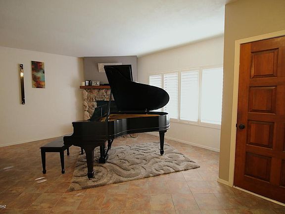 3rd image of 9478 E Calle Bolivar