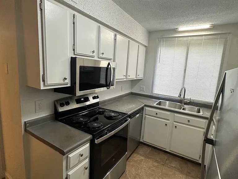 701 Running Brook Rd #701 — Photo 6