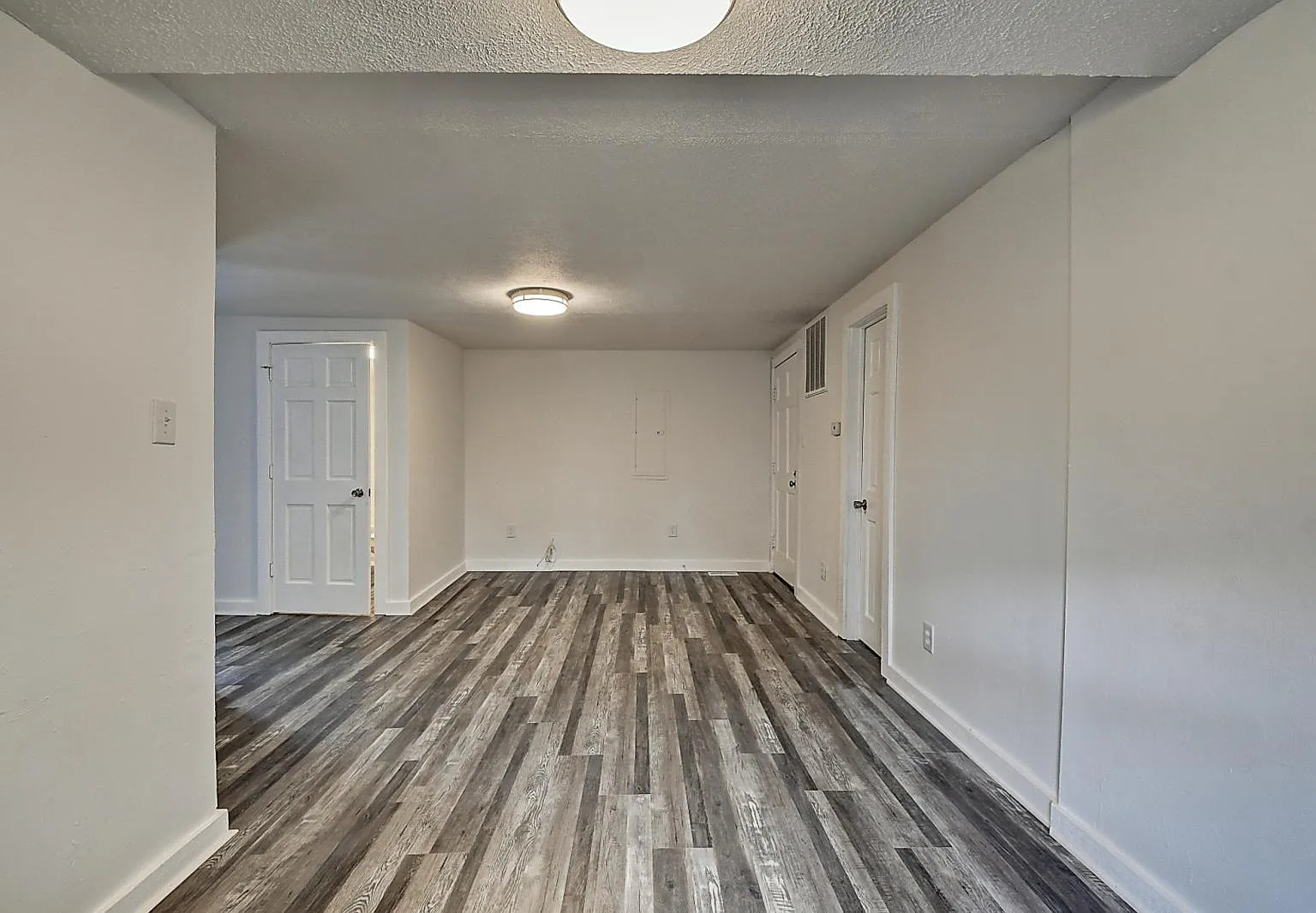 1 bed, $900 — Photo 4