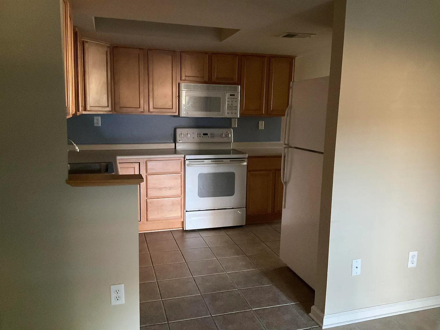 1 bed, 1.5 bath, 978 sqft, $1,500 — Photo 4
