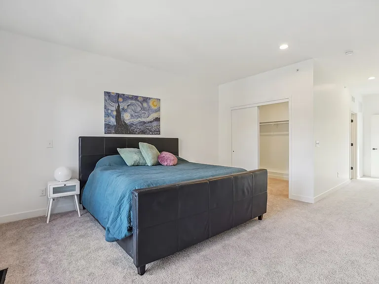 The Hollander Row Homes — Photo 15