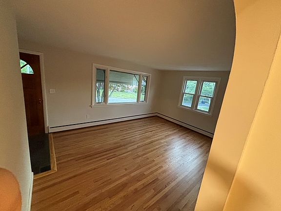 4th image of 35 Pine St #1