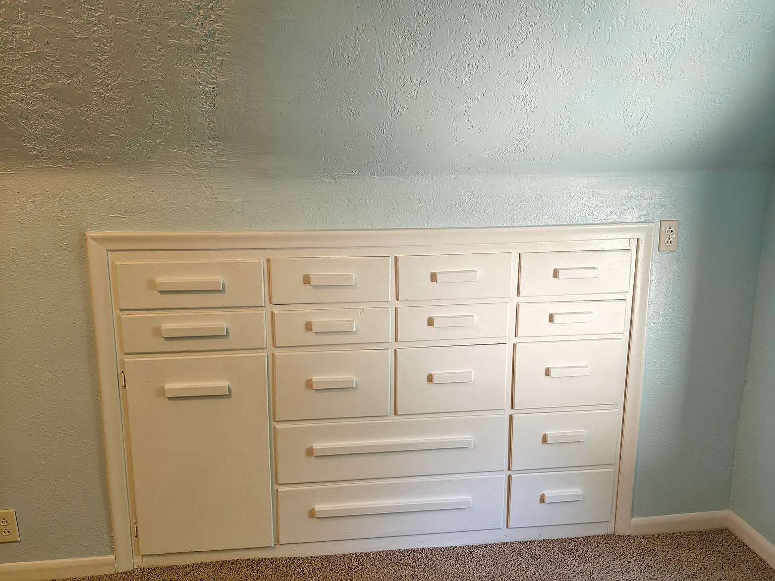 2 bed, 2162 sqft, $400 — Photo 2
