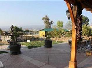 1561 Mellow Ln, Simi Valley, CA 93065