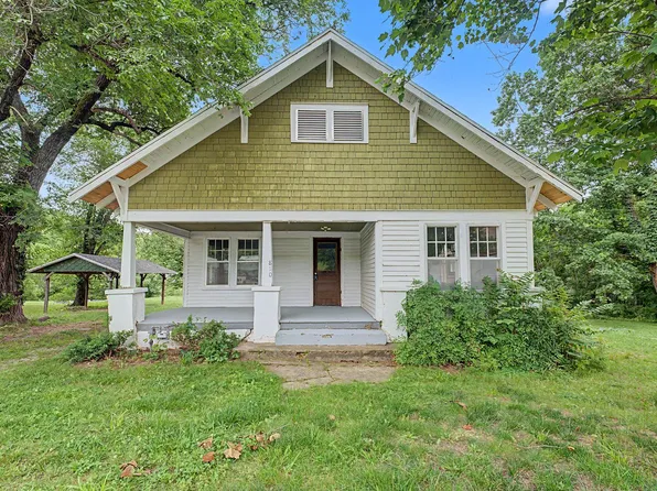 810 King Ave, Pineville, MO 64856
