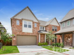 105 Oxford St, Fort Worth, TX 76114