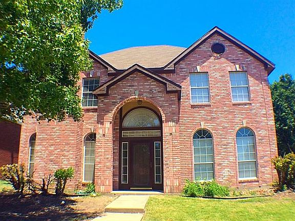 2nd image of 2706 Claremont Dr