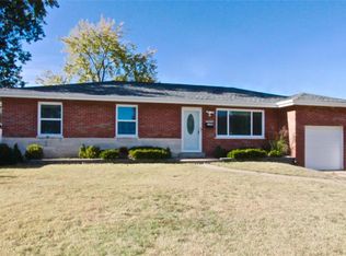 1625 Meredith Dr, Saint Louis, MO 63125