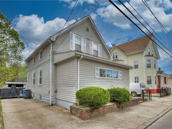 274 Montgomery Ave, Cranston, RI 02905