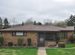 227 Rennie Dr, Pittsburgh, PA 15236