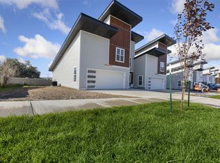 2500/2502 Castle Pines Dr, Great Falls, MT 59405