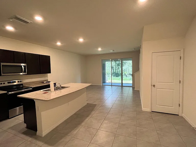 32867 Pez Landing Ln — Photo 5