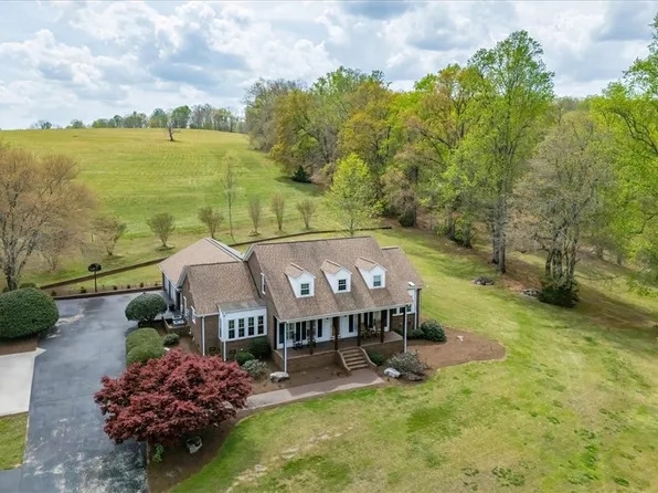 187 Meadow Brook Ln, Pickens, SC 29671
