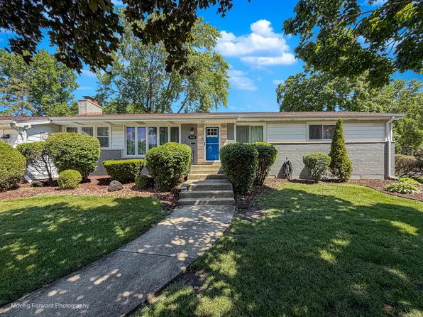 9840 Warren Ave, Oak Lawn, IL 60453
