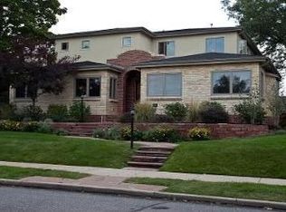 934 S Fillmore Way, Denver, CO 80209