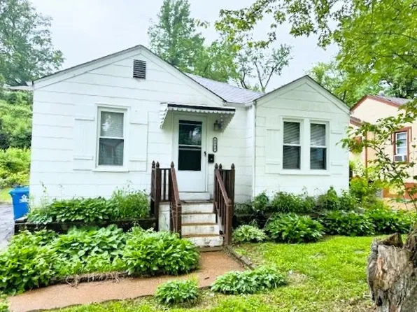 8808 Eichler Pl, Saint Louis, MO 63136